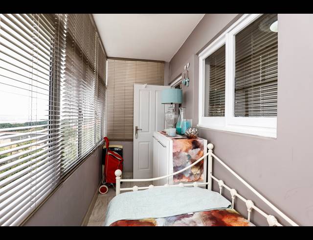 1.5 BEDROOM APARTMENT FOR SALE IN GLENWOOD